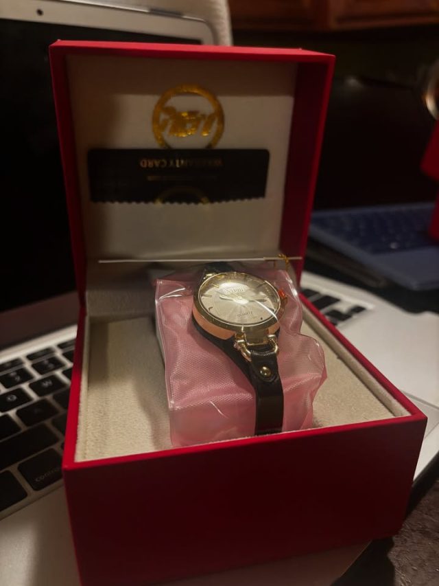 We're thrilled to share that our I-Tem Monalisa I-TW680 Thin Leather Wristband watch -Black is en route to Nampa, Idaho! This marks the third time a customer has purchased our watch on Walmart - we're honored to have such loyal fans!

#shopdecimals #wristwatch #ladiesfashion #trend