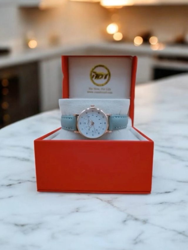 Discover the perfect blend of style and functionality with the I-Tem Time-goddess Watch! Precise timekeeping and suede leather strap options make it ideal for ladies on-the-go.
#item #innovationbytemi #watches #womenwatches